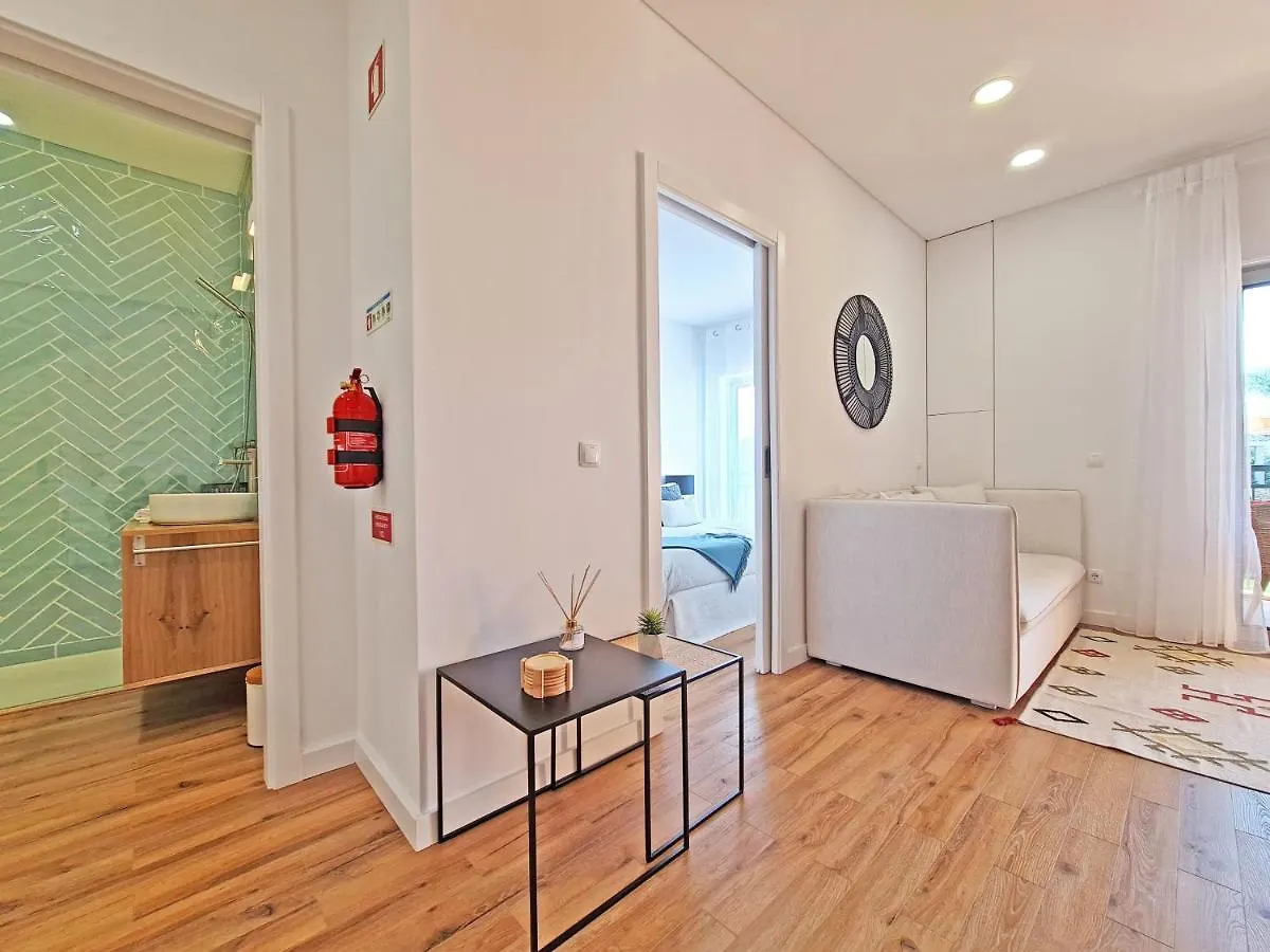 Apt Mc - With Pool Alcantarilha Apartment